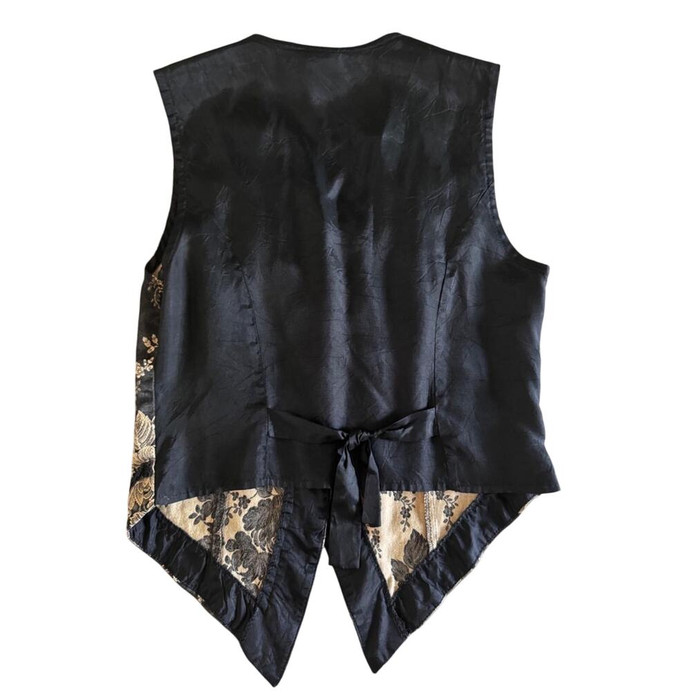 American vintage Judy Knapp Black Floral Tapestry Vest M Asym Hem Lace Trim - Picture 3 of 8